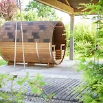 Landhafen Hotel 3*